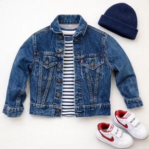 Vintage Levi’s Kids Denim Jean Jacket Size 6 | Classic Trucker Blue